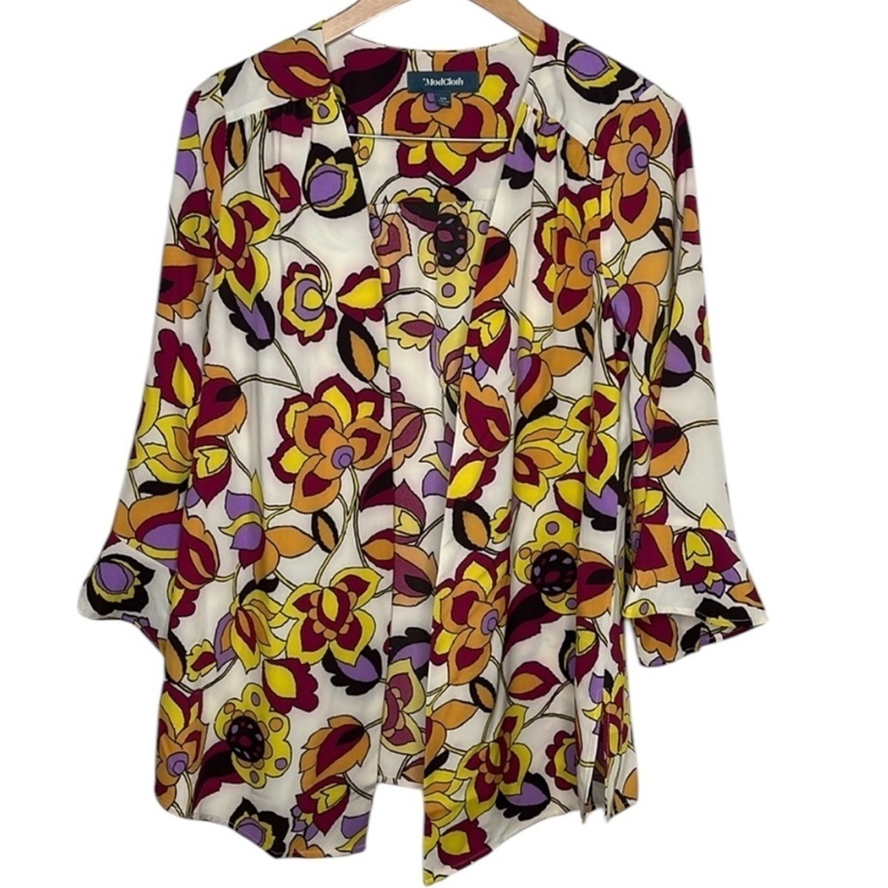 Modcloth Certainly Styled White Floral Kimono Women Size S/M